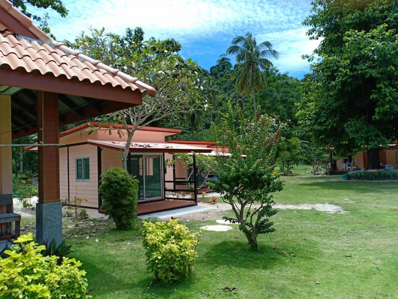 Koh Ngai Kaimuk Thong Resort Экстерьер фото